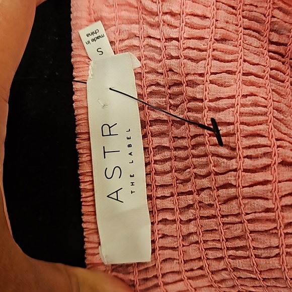 💕ASTR💕 Long Sleeve Sweetheart Neck Crop Top ~ Pink Small S NWOT - Picture 9 of 11